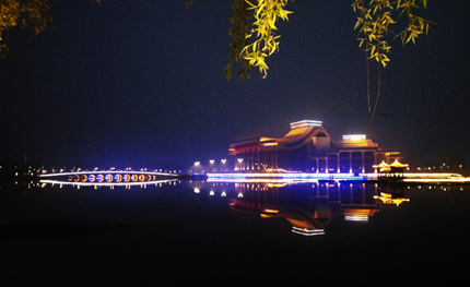 湖北省潛江市曹禺公園夜景照明工程